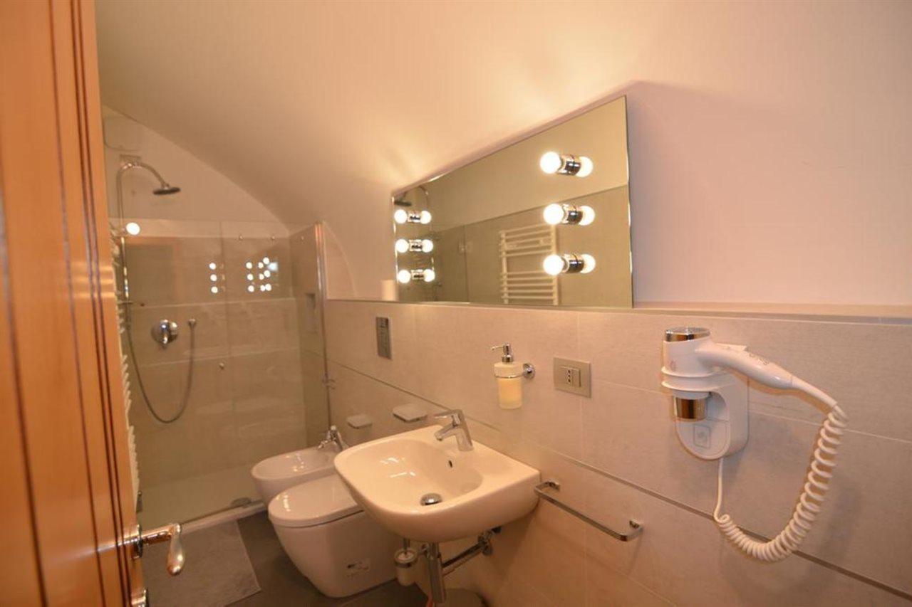 La Strada Parlata Otel Napoli Dış mekan fotoğraf